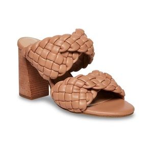 Steve Madden twisted sandal heel